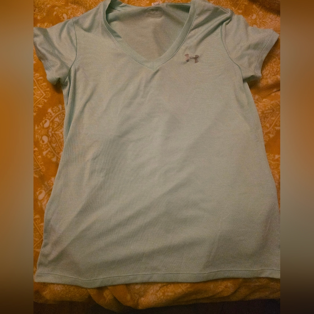 Under Armour Women's Light Blue V-Neck Performance Tee Size Small